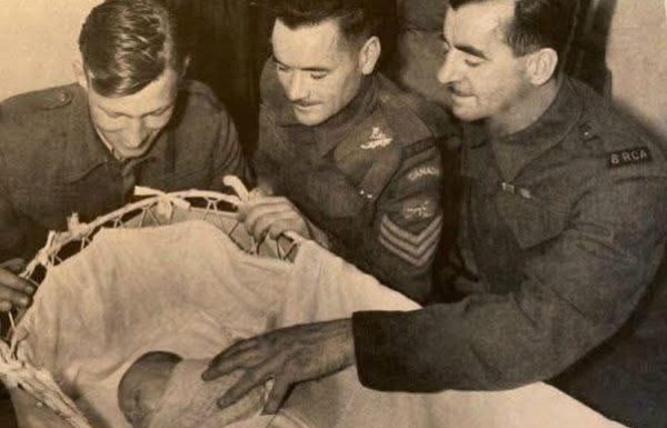 מה קרה לתינוקת שנמצאה נטושה בשיחים בהורסל קומון, ליד לונדון בשנת 1941?