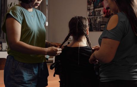 כשהאור נדלק מחדש: מסע שיקום מצולם